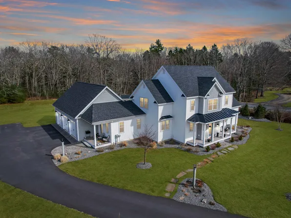 2 Julias Way, Brunswick, ME 04011