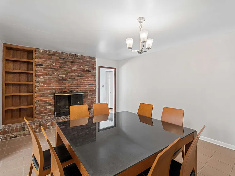 3543 Cloudland Dr — Photo 14