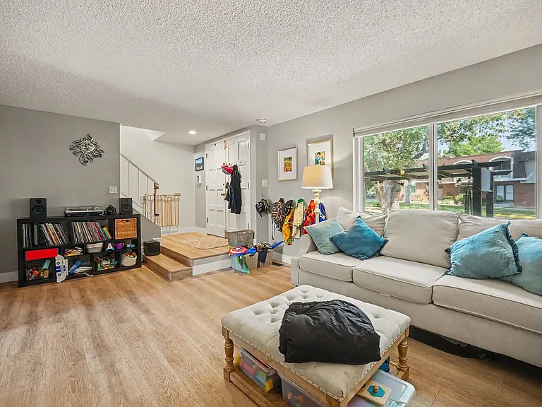 654 S Youngfield Ct — Photo 3