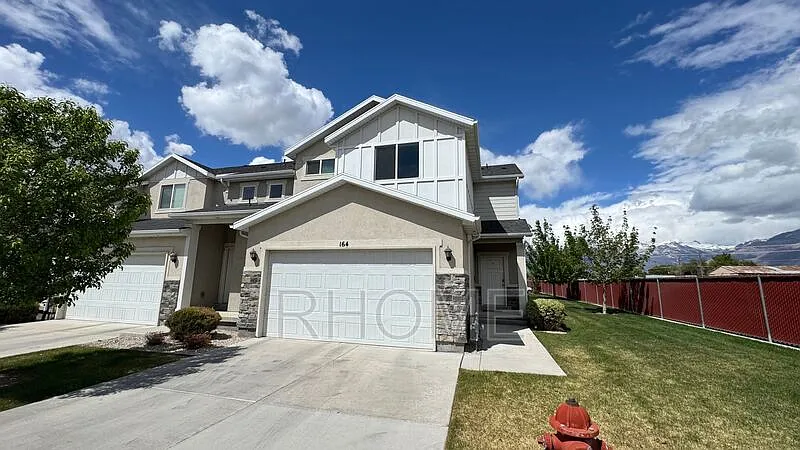 Building Photo - 164 N 450 W