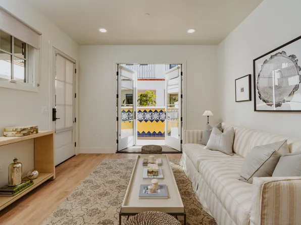 112 E Ortega St #215, Santa Barbara, CA 93101
