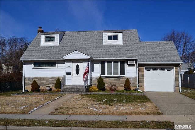 1st image of 25 Cedar Dr E