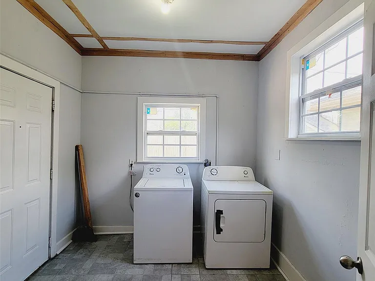 2408 Huldy St — Photo 11