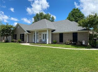 1801 Bayou Bend Dr, Bossier City, LA 71111
