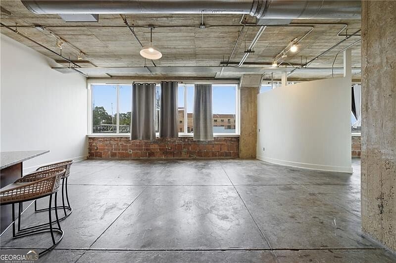 1st image of 505 Whitehall St SW APT 204