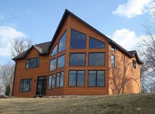 2829 Greenwald Is NW, Oak Grove, MN 55011