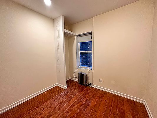3rd image of 522 E 11th St #1A