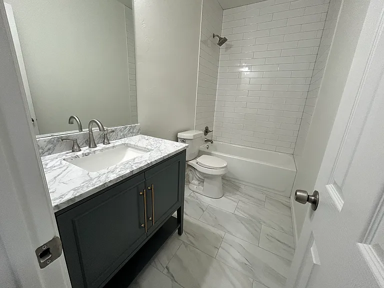 3573 Riverfront Dr — Photo 32