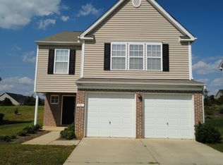 501 Timber Meadow Lake Dr, Fuquay Varina, NC 27526
