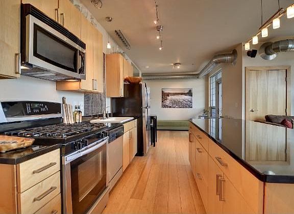 5th image of 521 2nd St SE APT 212