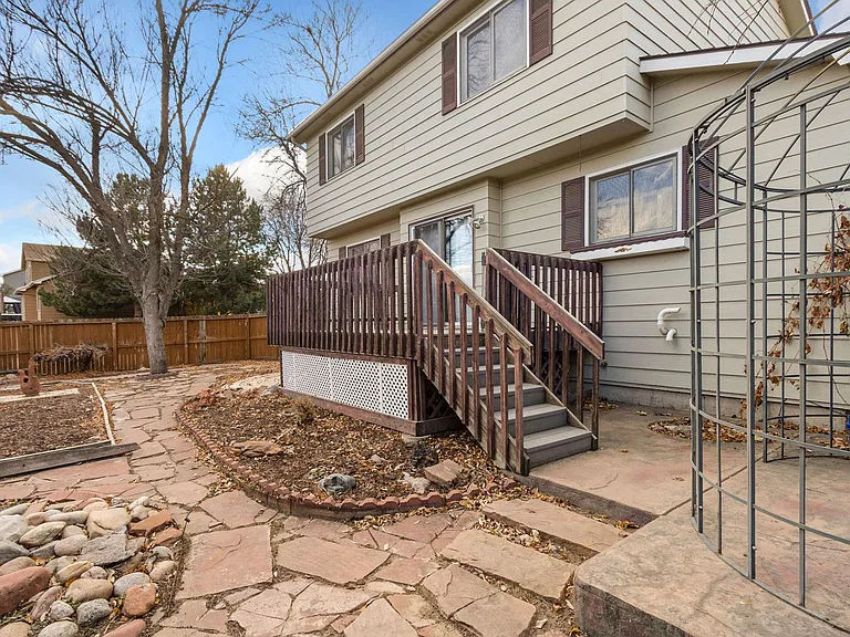 1025 Centennial Dr — Photo 28