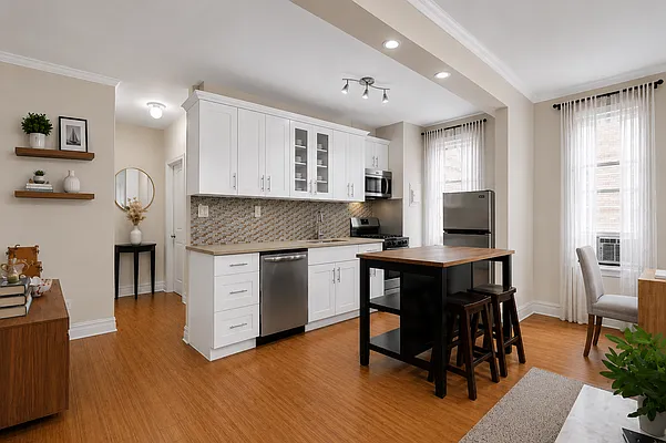 Kitchen, photo 1