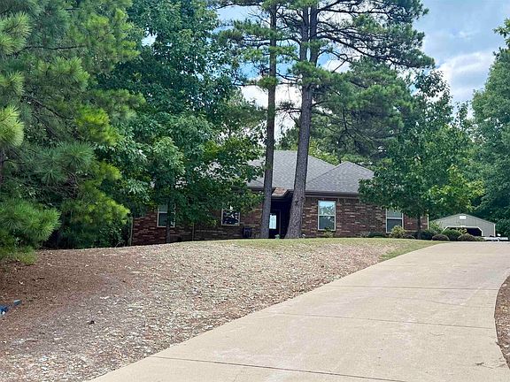 4th image of 608 Joseph Dr