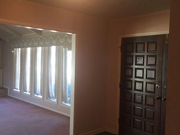 4th image of 3506 Old Oaks Dr
