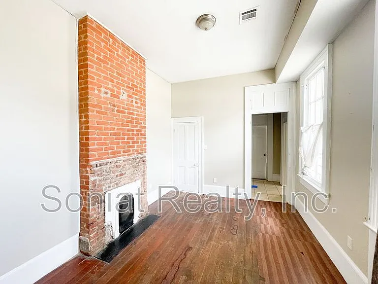 1438 N Villere St — Photo 7