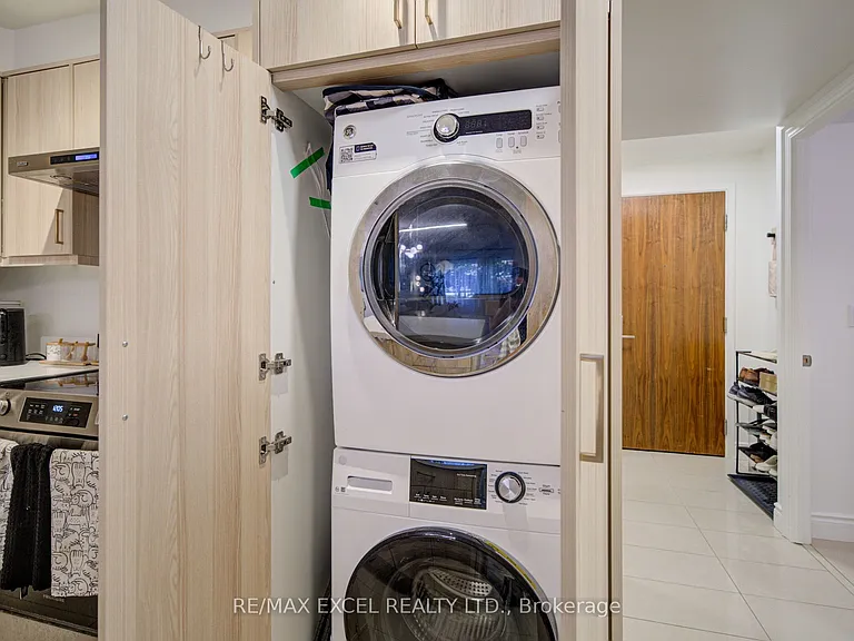 37 Galleria Pkwy #202 — Photo 24