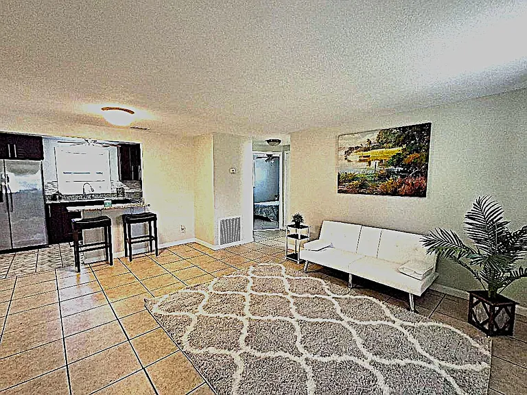 5641 94th Ter — Photo 13