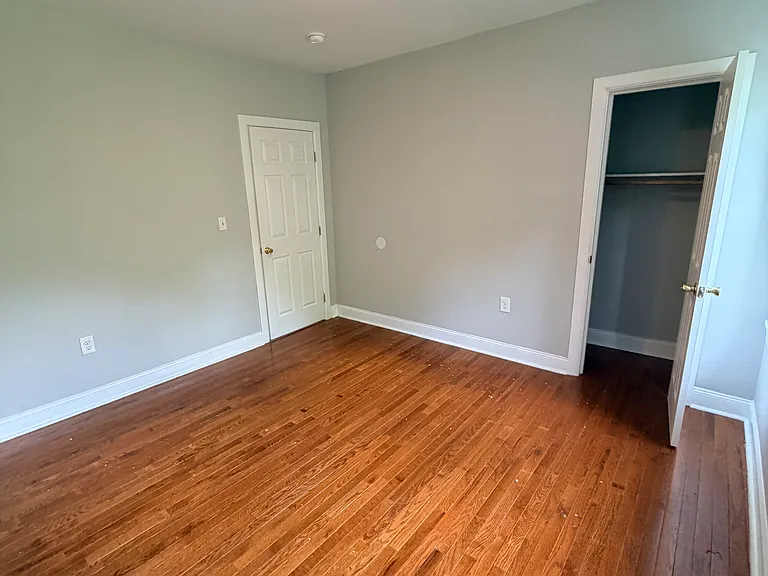 37 William St #3 — Photo 12