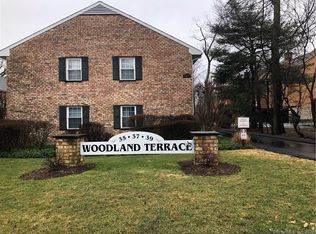 37 Woodway Rd APT B7, Stamford, CT 06907