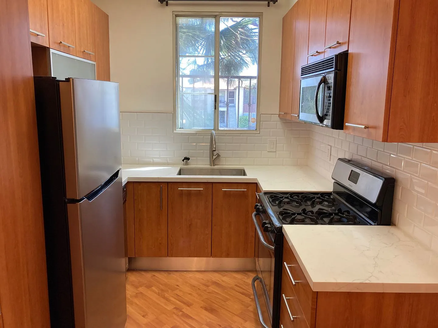 7037 La Tijera Blvd — Photo 1