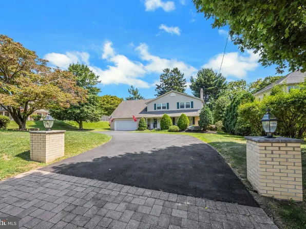 1015 Welsh Rd, Philadelphia, PA 19115