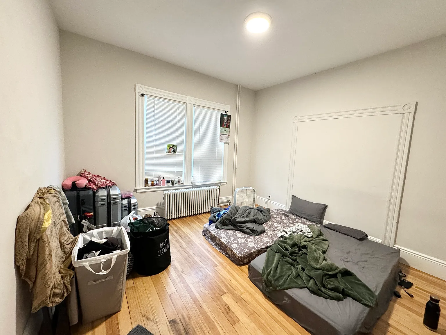 4 bed, 9999 sqft, $3,800 — Photo 3