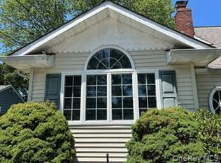 4 Orton Dr, East Northport, NY 11731