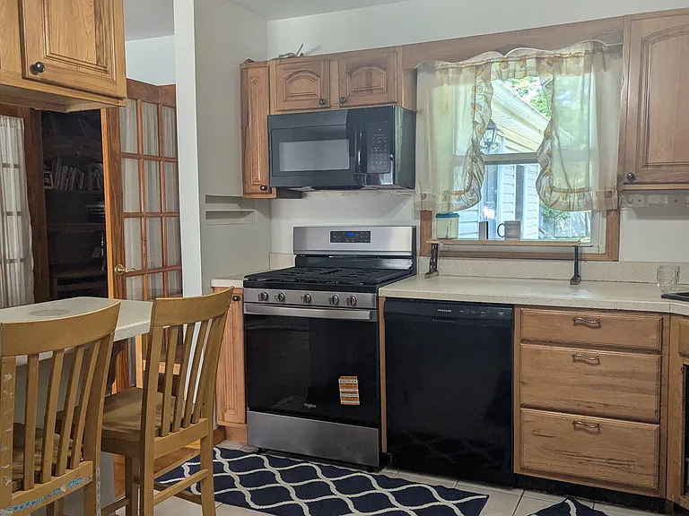 24 Countryside Dr — Photo 10