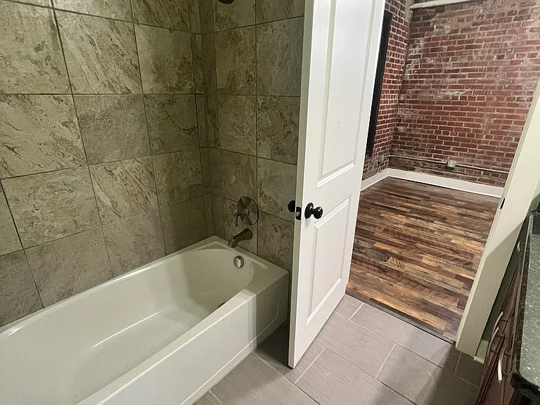 619 Ryan St — Photo 17