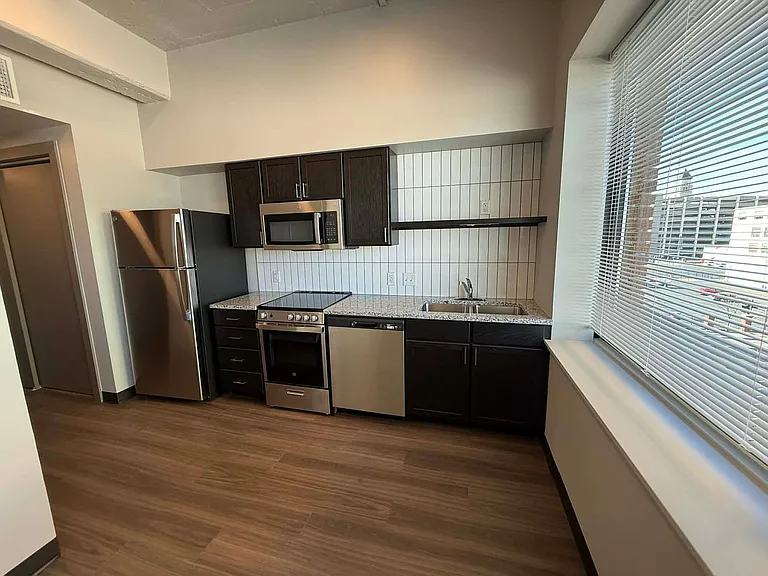 The Arnold Apartments — Photo 20