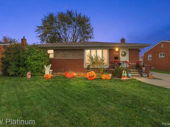 17964 Masonic Blvd, Fraser, MI 48026