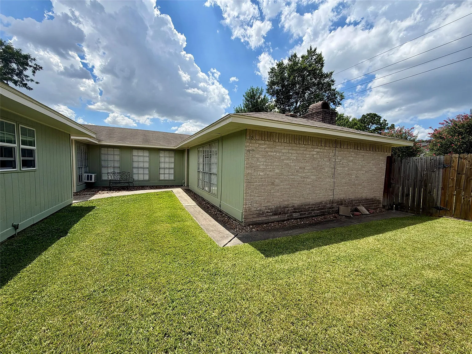 3 bed, 2.0 bath, 1708 sqft, $1,875 — Photo 4