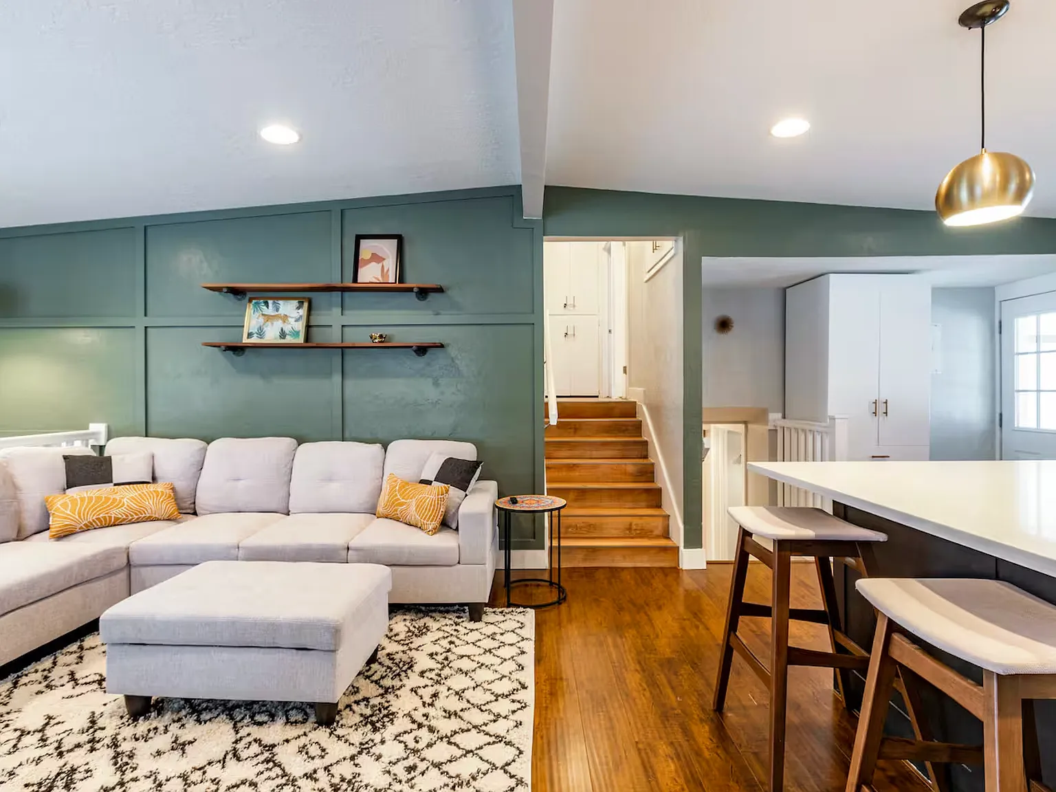 3 bed, 1545 sqft, $3,000 — Photo 2