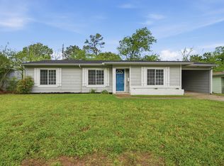 101 Twining Dr, Denison, TX 75020