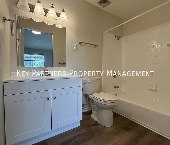 8833 Glenwood St #18 — Photo 18