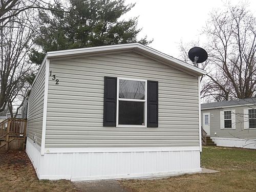 1st image of 132 Willowbrook St SE