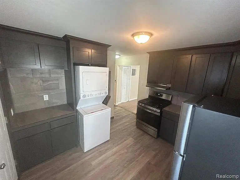21076 Atlantic Ave — Photo 6
