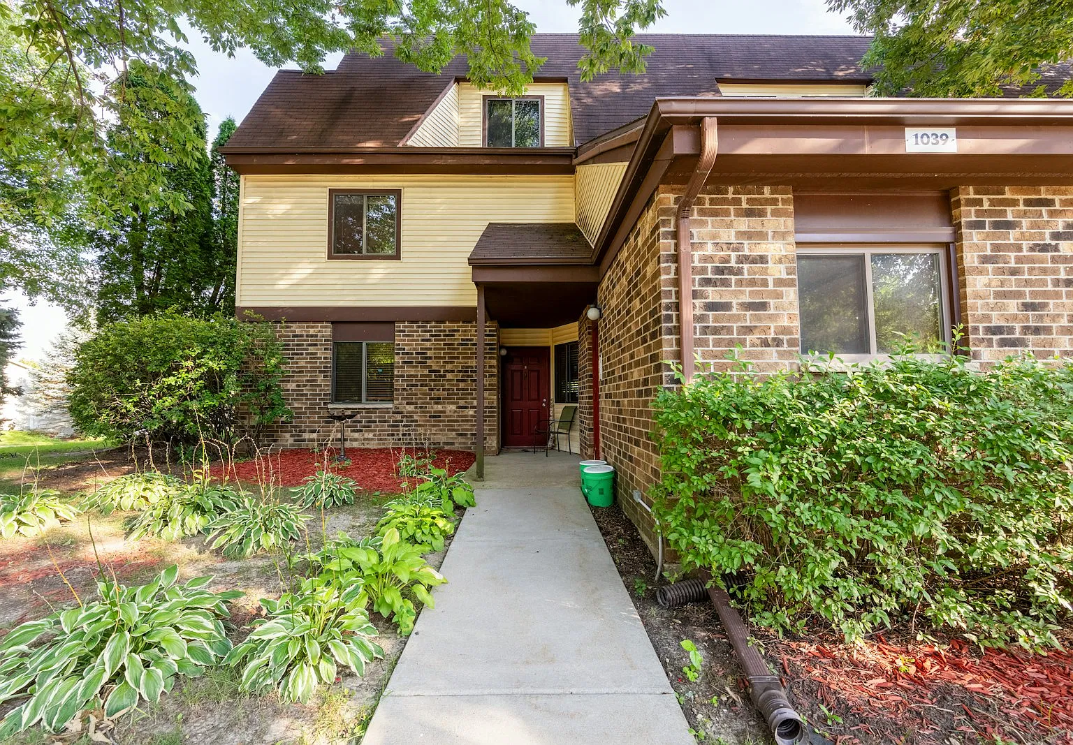 1039 South Sunny Vale Lane, Unit C — Photo 1