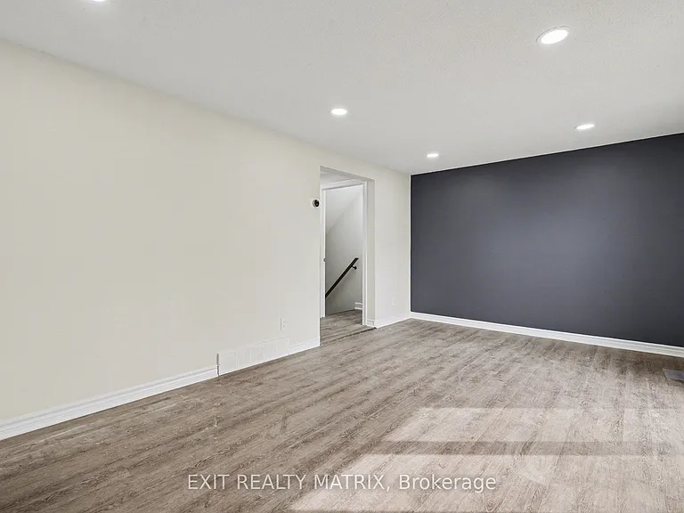 1468 Heatherington Rd #B — Photo 8