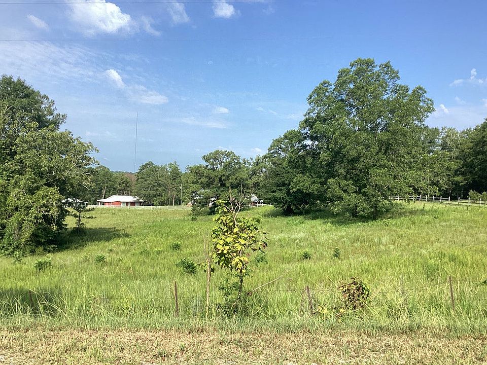 2nd image of 2442 Gardner Rd