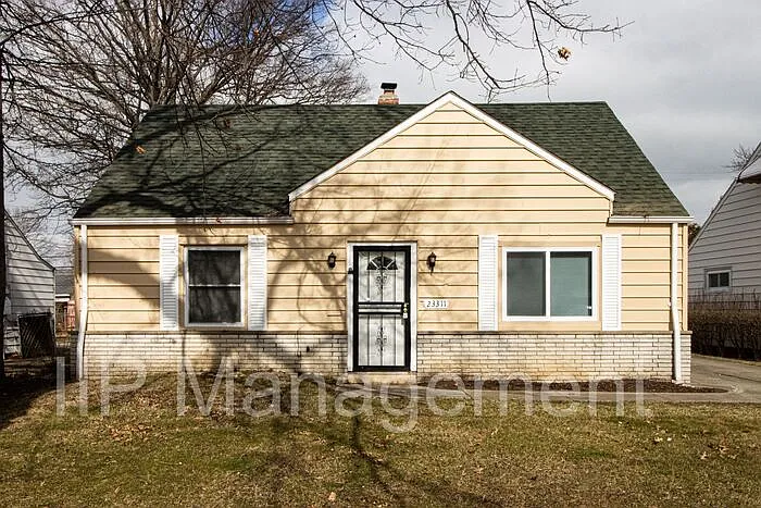 23311 Williams Ave photo 1