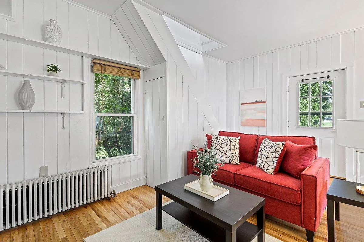 1 bed, 1250 sqft, $1,650 — Photo 3