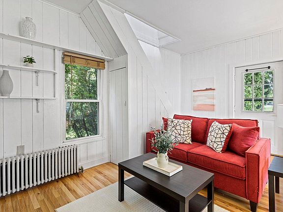 3rd image of 211 Union Ave #3