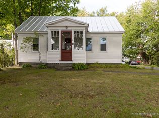 16 High St, Skowhegan, ME 04976