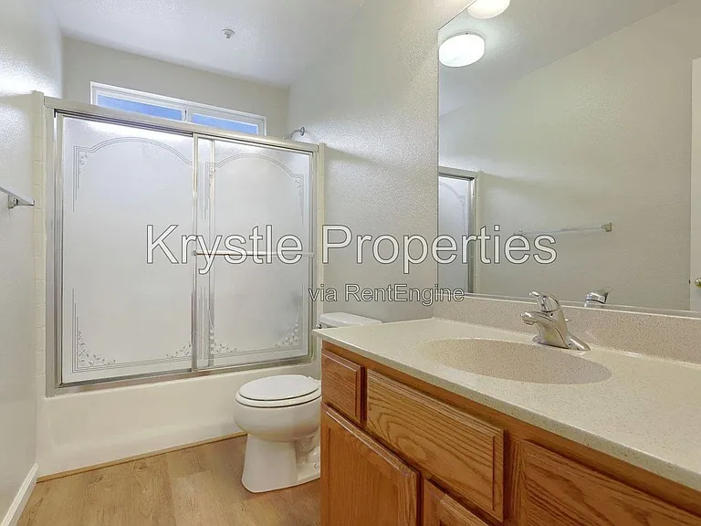 700 Westpark — Photo 17