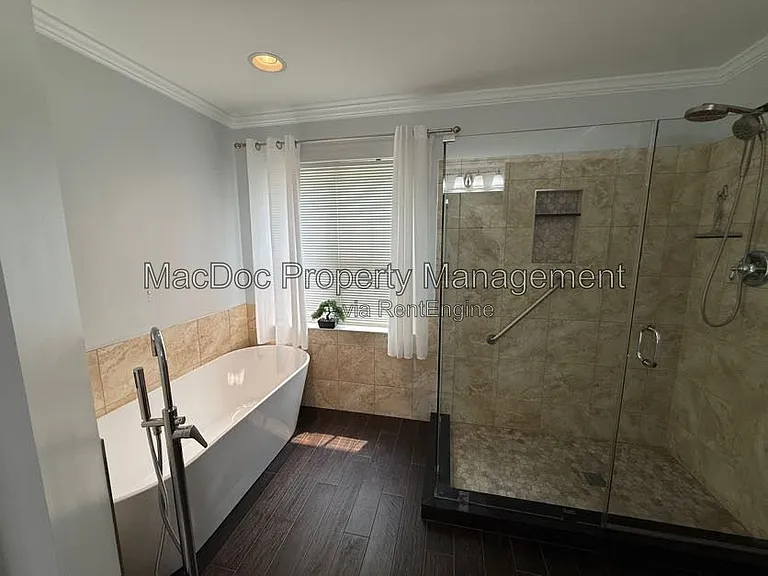 1404 Graham Dr — Photo 51