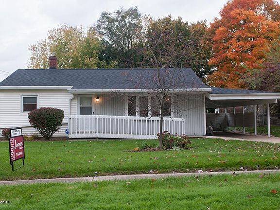2nd image of 2903 Range St