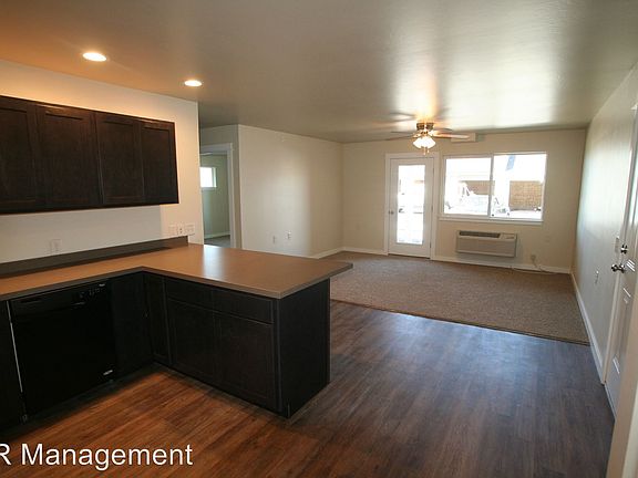 3rd image of 3011 N 27th Ave APT 6