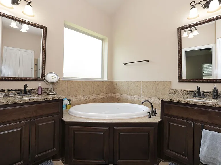 23311 Preserve View Cir — Photo 34