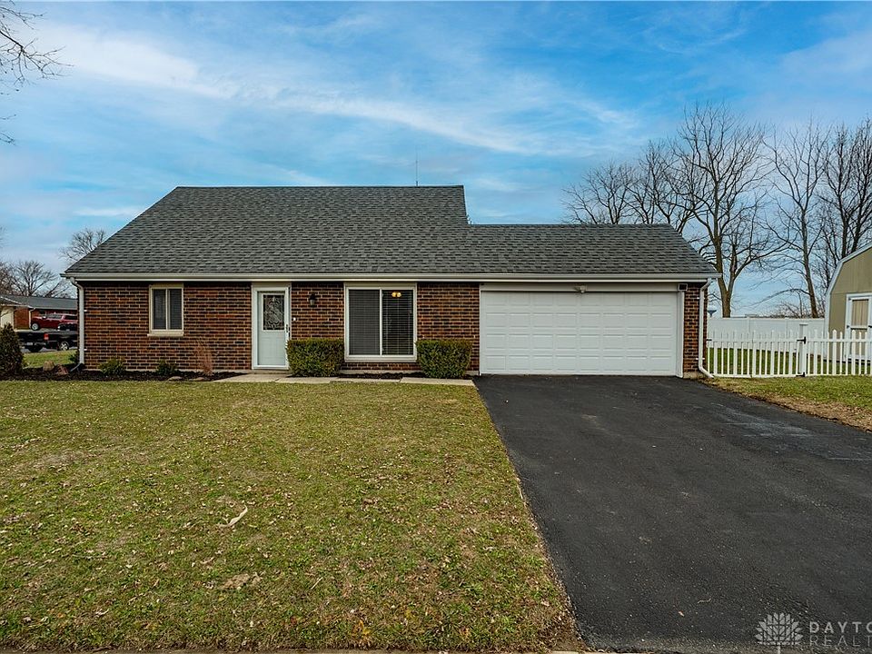 1st image of 401 Kings Chapel Dr
